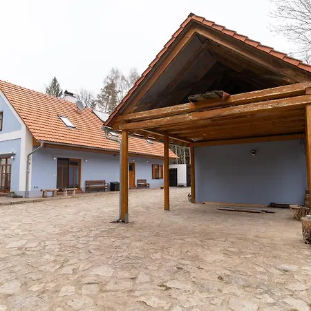 Venkovský dům U Hájovny *
