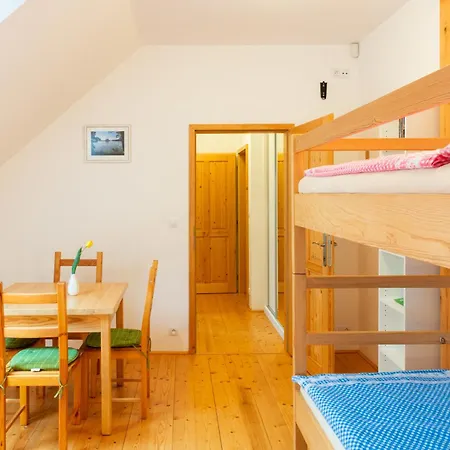 Casa rural U Hájovny U Pískoven - *
